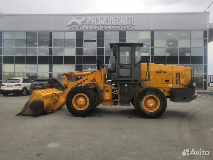 Фронтальный погрузчик Lonking LG833N, 2022