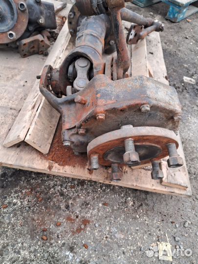 Бортовой редуктор переднего моста мтз 320 в сборе