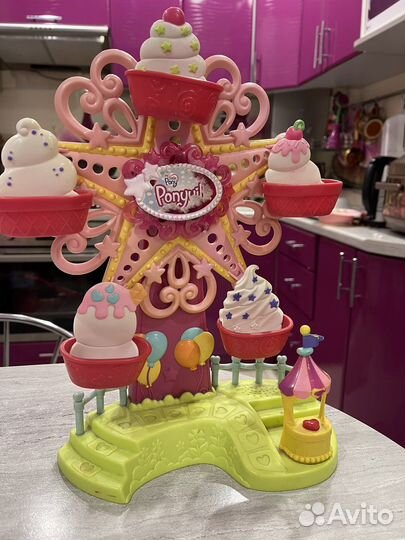 Игрушка Замок карусель