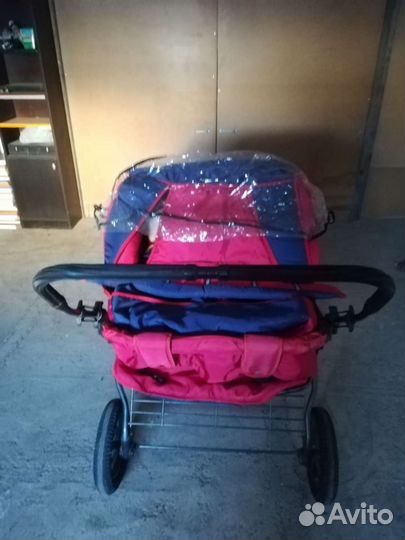 Коляска для двойни