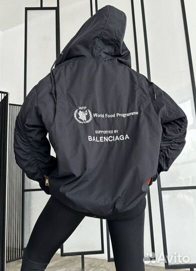 Бомбер Balenciaga ветровка