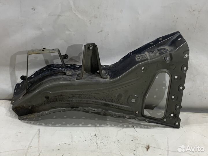 Полка крыла передняя левая Nissan Murano Z52