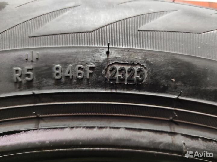 Formula Ice 225/60 R18 104T