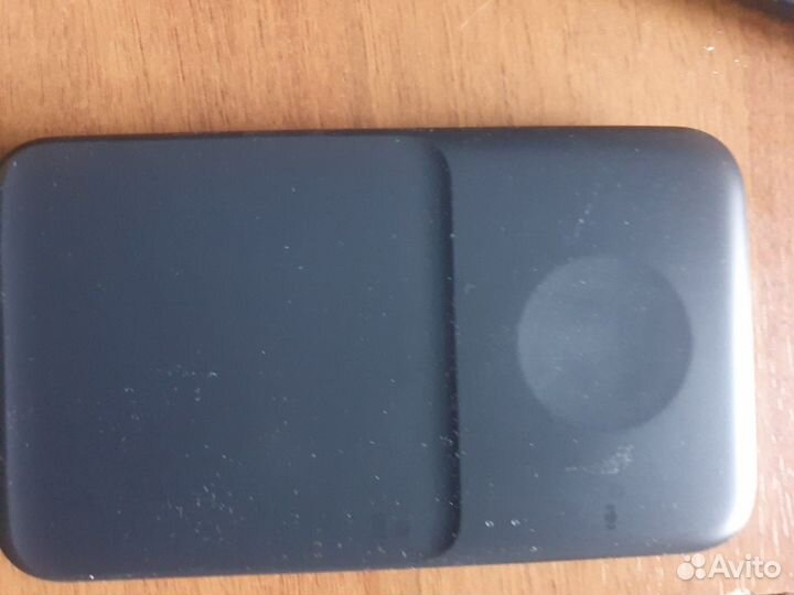 Беспроводная зарядная станция Samsung EP-P4300