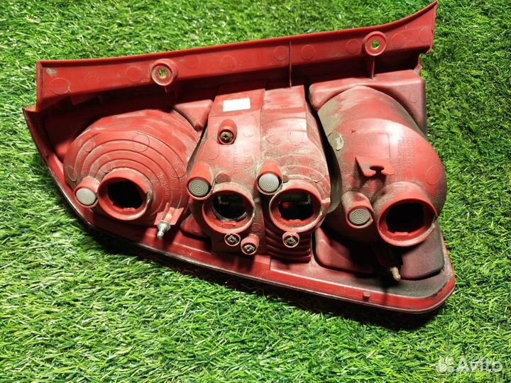 Фонарь задний правый Chevrolet Lacetti J200