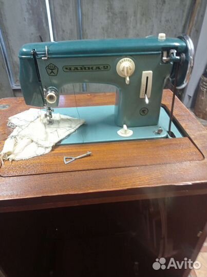 Швейная машина Чайка 2