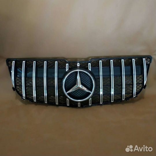 Решетка радиатора Mercedes GLK GT