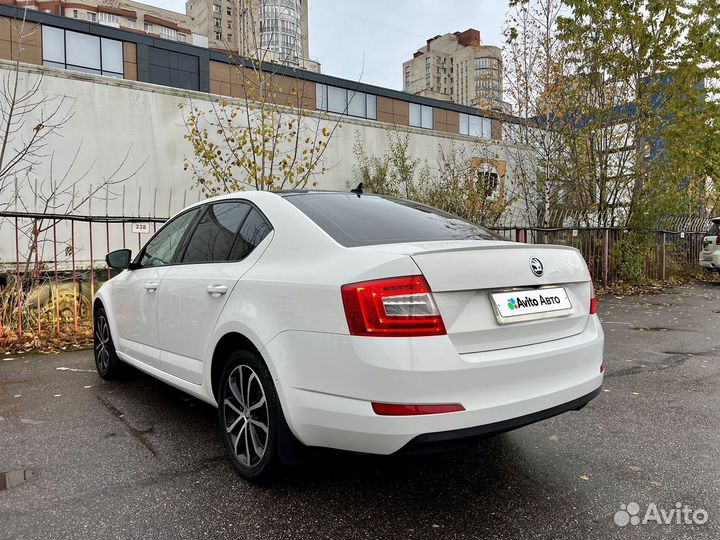 Skoda Octavia 1.8 AMT, 2015, 142 500 км