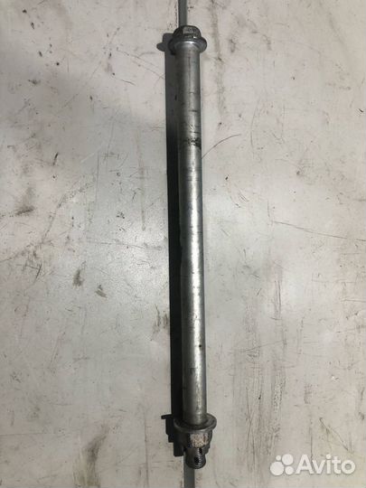 Ось заднего колеса для Kawasaki ER-6f 09-11