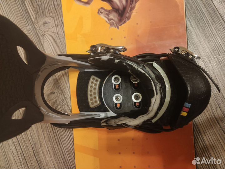 Сноуборд Black Fire 158 см с креплениями Burton M