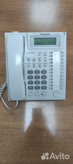 Panasonic KX-T7735RU Аналоговый системный телефон