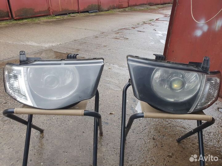 Передние фары митсубиси л200