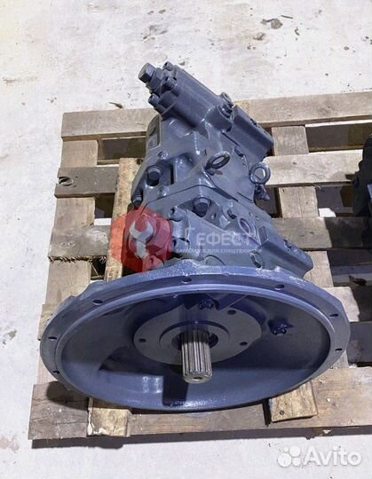 Гидравлический насос Komatsu PC200SC-6