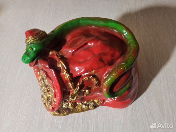 Копилка Змея на денежном мешке