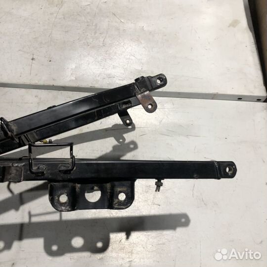 Подрамник для Suzuki SV650 99-02