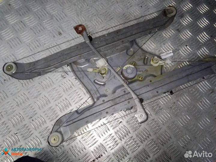 Стеклоподъемник передний левый Mitsubishi Grandis