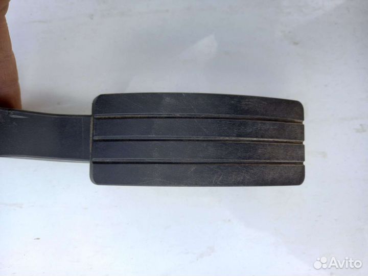 Педаль газа Renault Logan 2 L8 H4M 2018