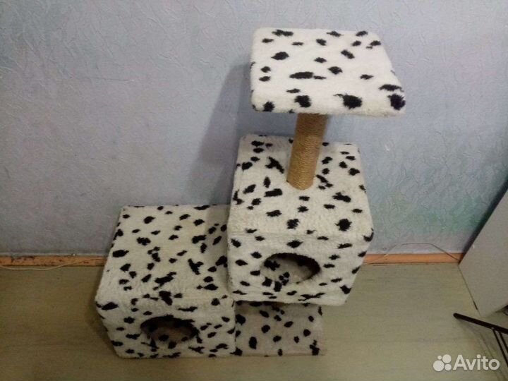 Домик для кошки с когтеточкой бу