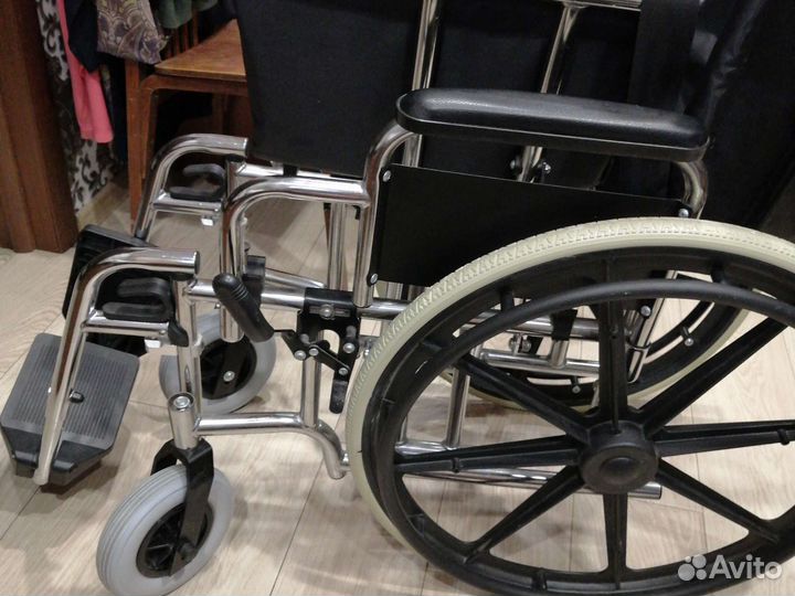 Инвалидная коляска новая