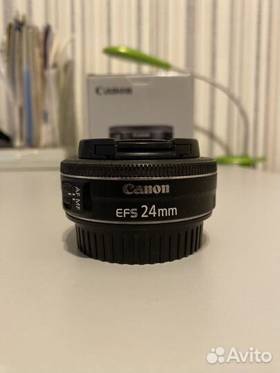 Canon efs 24mm f2.8 stm