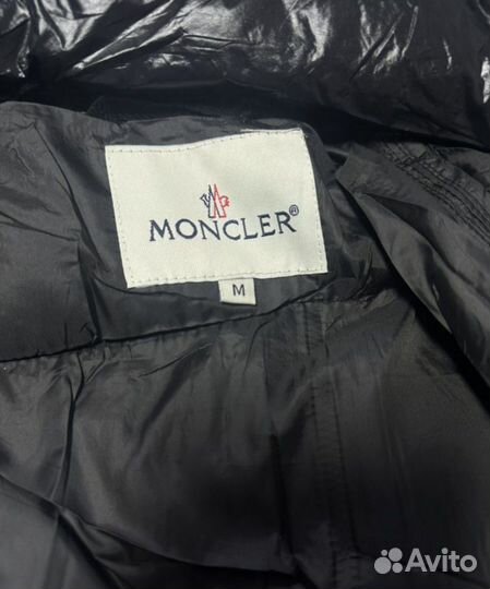 Жилетка moncler черно-глянцевая