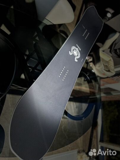 Сноуборд Never Summer Valhalla 153, 156 2024