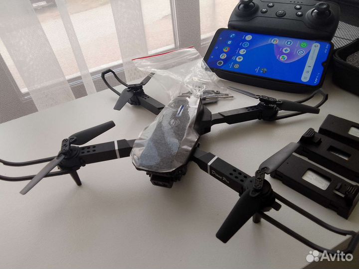 Квадрокоптер с Двумя Камерами Новый