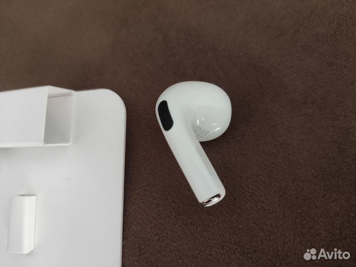 Новый правый наушник для AirPods 3 ориг