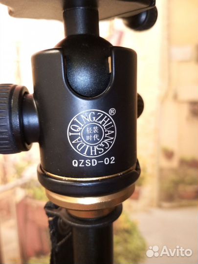 Штатив для фотоаппарата