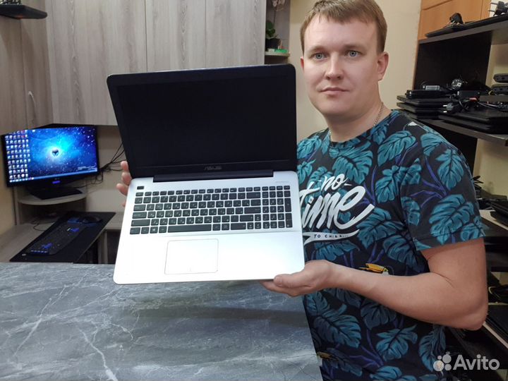 Ноутбук Asus (Intel core i5, ssd, 1 Терабайт)
