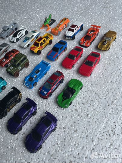 Hot wheels машинки