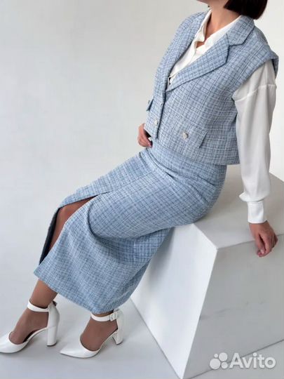 Твидовый костюм с длинной юбкой