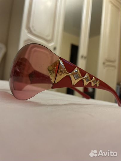 Солнцезащитные очки женские брендовые