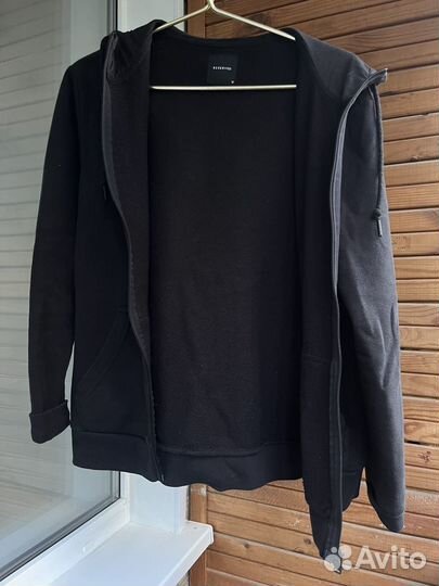 Толстовка reserved