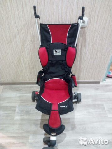 Прогулочная легкая коляска