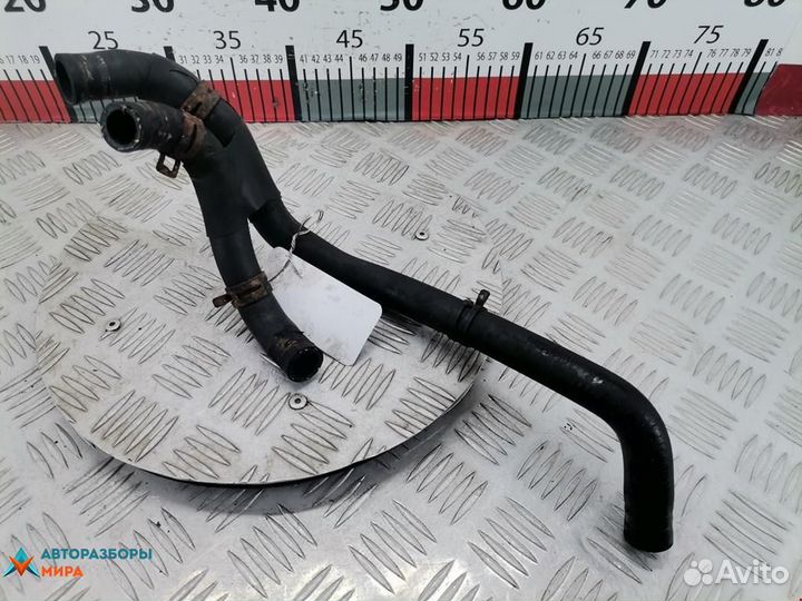 Патрубок радиатора Volkswagen Polo 4 2003