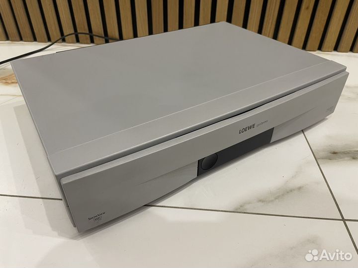 Видеомагнитофон Loewe centros 6156 H