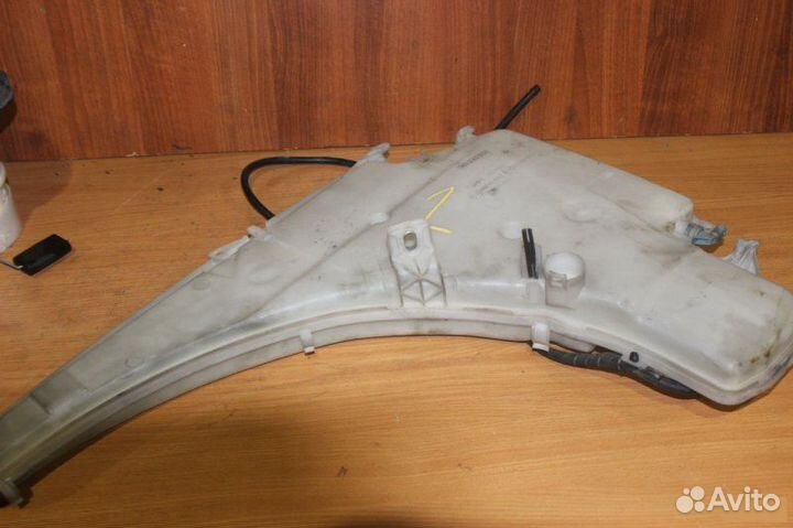 Бачок омывателя Bmw