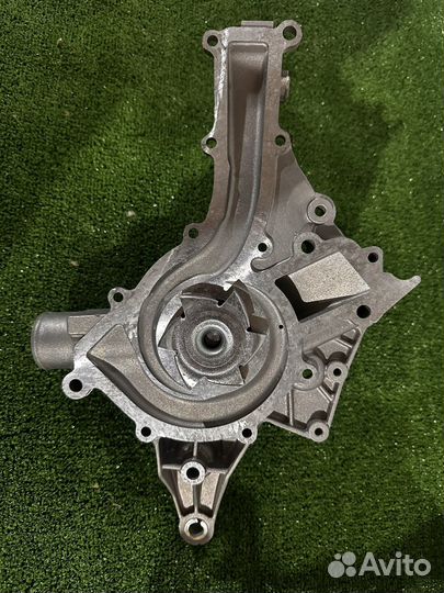 Водяной насос помпа mercedes