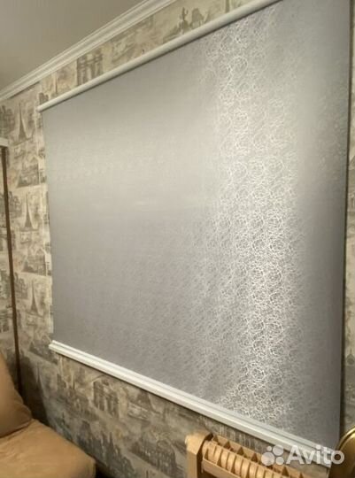 Рулонные шторы в коробе и с направляющими J1567