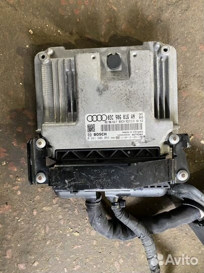 Блок управления двигателем audi A3 03C906016AN