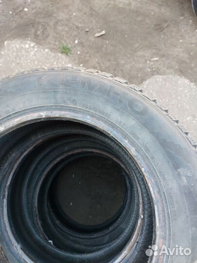 Kumho I'Zen KW22 195/60 R15 88T