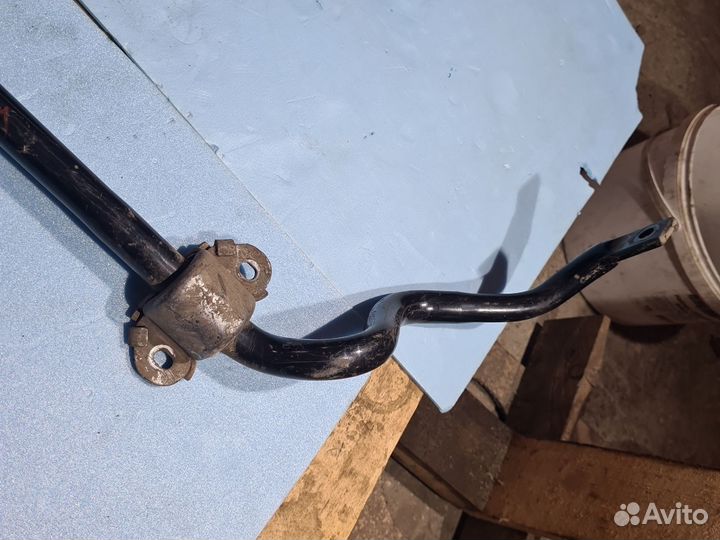 Стабилизатор Mercedes Benz W212