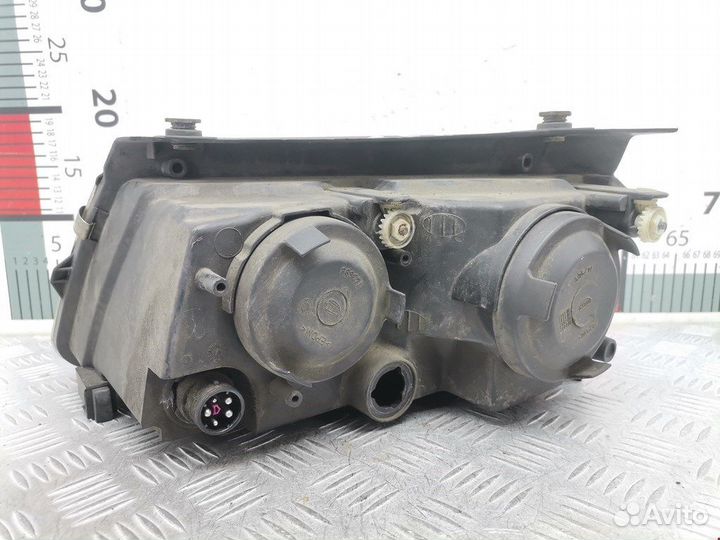 Фара передняя для Volkswagen Passat 5 3B0941018R