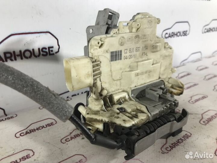 Замок двери передний левый Volkswagen Touareg NF