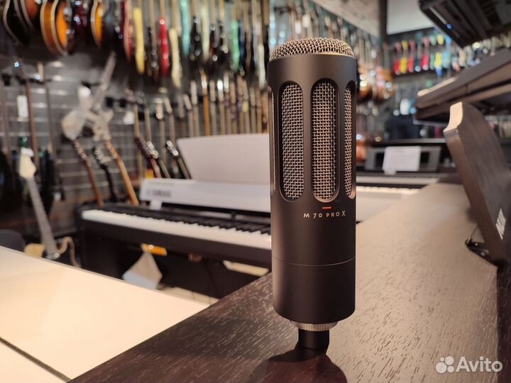 Студийный конденсаторный микрофон Beyerdynamic M70