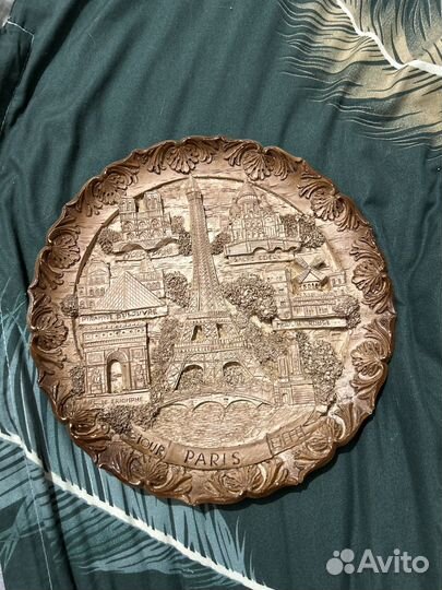 Две тарелки Лондон и Париж