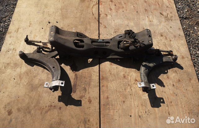 Подрамник двс всборе Subaru forester sg5