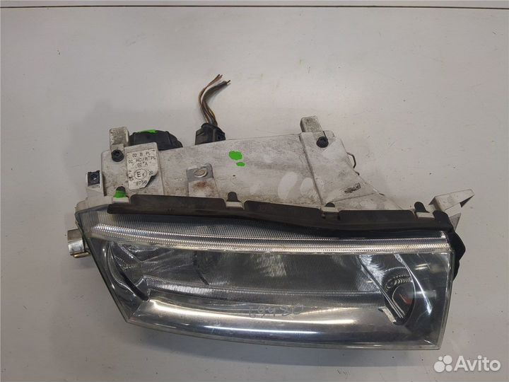 Фара (передняя) Skoda Octavia Tour, 2002