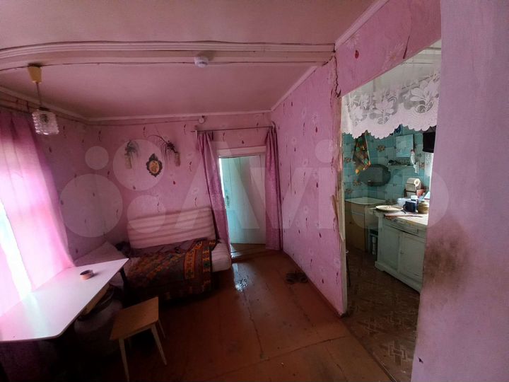 Дом 31,5 м² на участке 4,4 сот.
